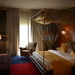 Diplomat & 호텔 4*