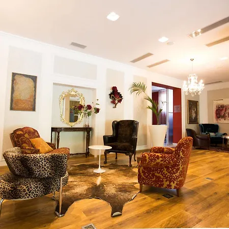 Hotell Diplomat & Tirana