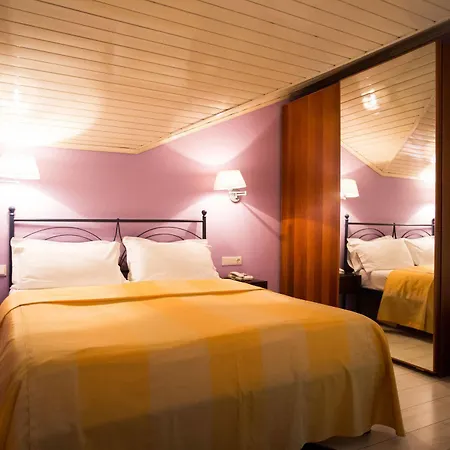 Hotell Diplomat & Tirana
