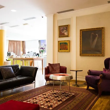 Hotell Diplomat & 4*