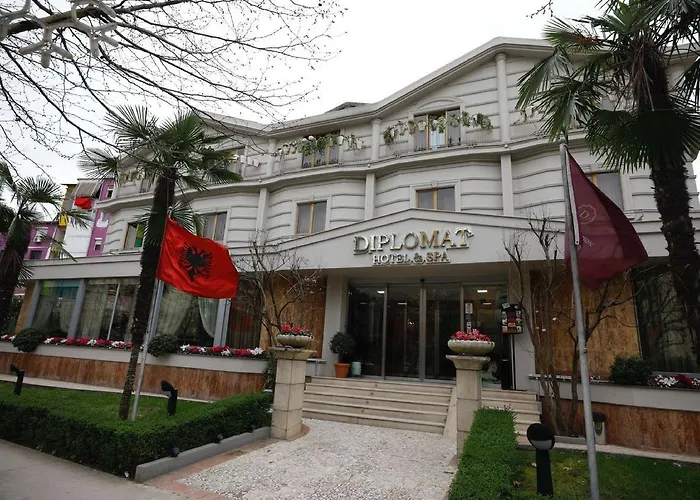 Diplomat & 4* Tirana